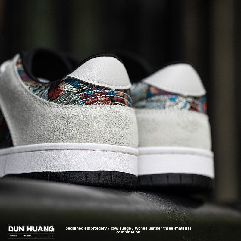 Mens National Style Sneakers with Embroidery