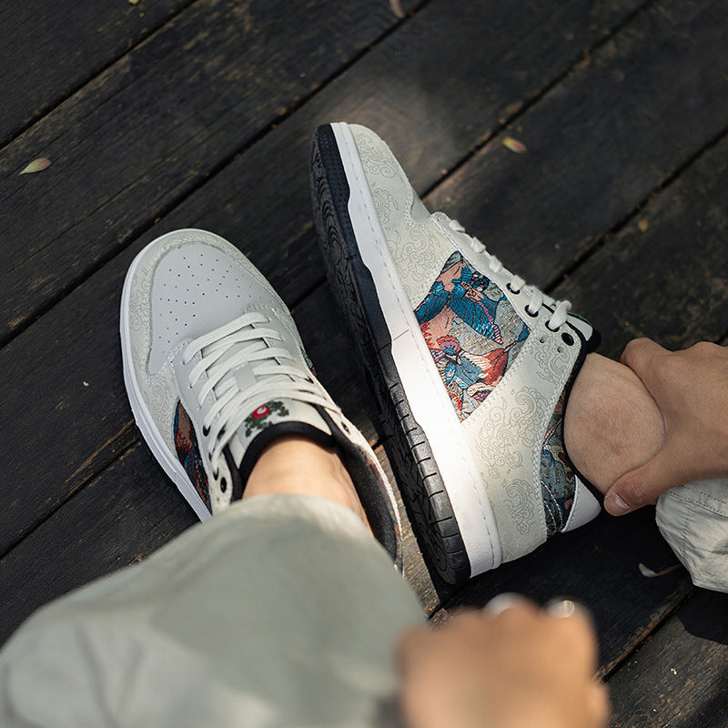 Mens National Style Sneakers with Embroidery